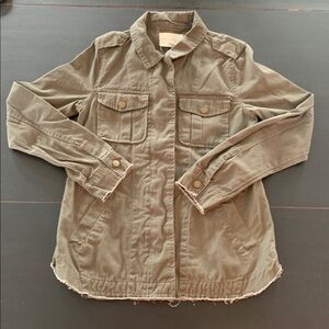 Sky and Sparrow Army Green Utility Jacket XS, Fitted with bronze snaps